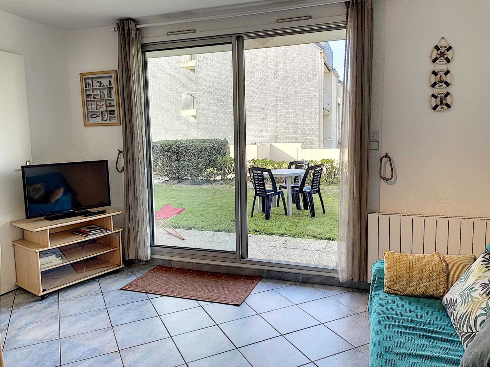 Appartement A 50M Plage Avec Terrasse Et Jardin - Fr-1-361-14 Jullouville-les-Pins Luaran gambar